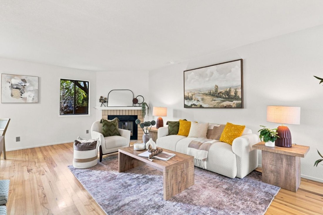 Condo in Los Gatos, California, United States 4 - 18682256