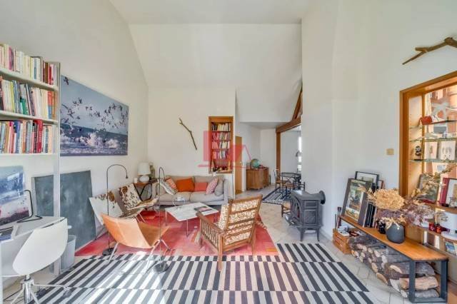 Apartment in Insurrection, Vanves, France 3 - 16209608