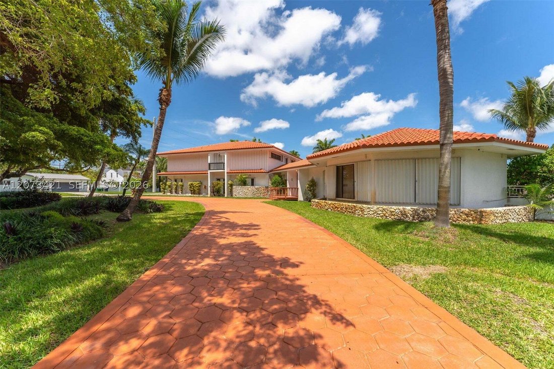 House in Miami, Florida, United States 5 - 18682380