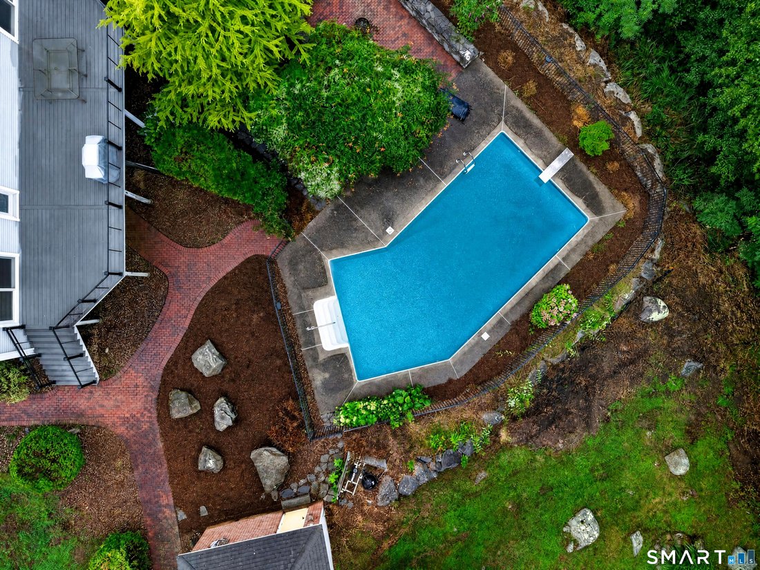 House in Waterford, Connecticut, United States 3 - 18683264