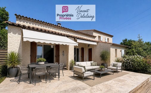 Villa in Villeneuve, Provence-Alpes-Côte d'Azur, France 1