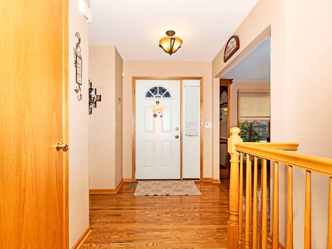 House in New Lenox, Illinois, United States 3 - 18680931
