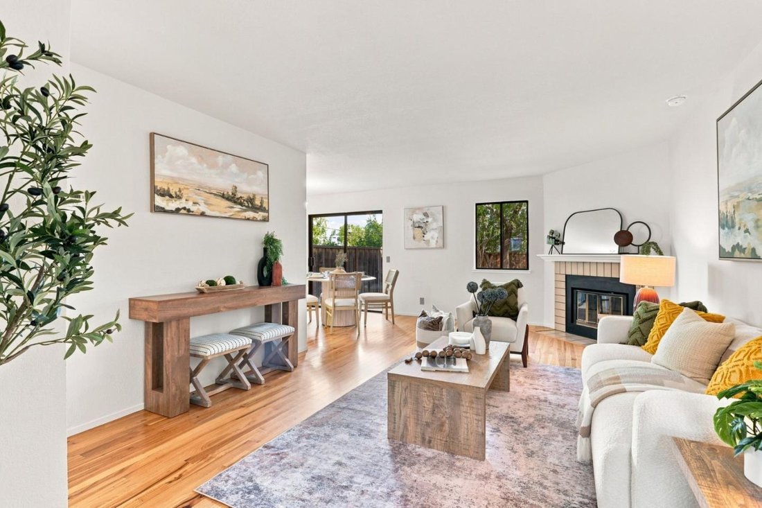 Condo in Los Gatos, California, United States 5 - 18682256