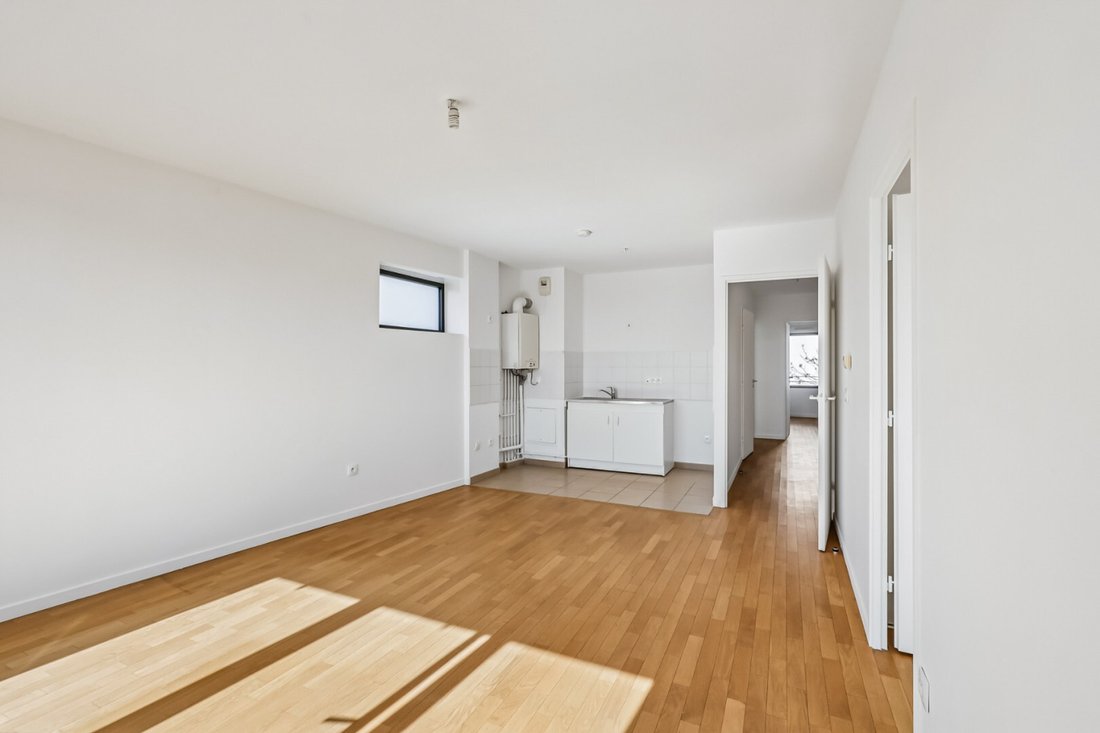 Apartment in Arrondissement of Bobigny, Ile-de-France, France 3 - 18680308
