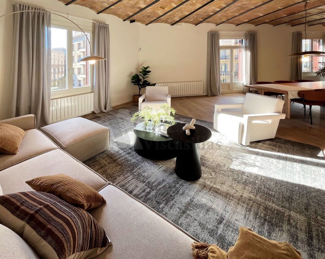 Apartment in Eixample, Barcelona, Spain 1 - 18680569