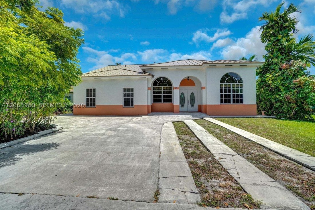 House in Miami Springs, Florida, United States 1 - 18682394