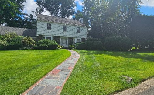 House in Great Neck, New York, United States 1