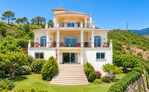 Villa in Estepona, Andalusien, Spanien 1