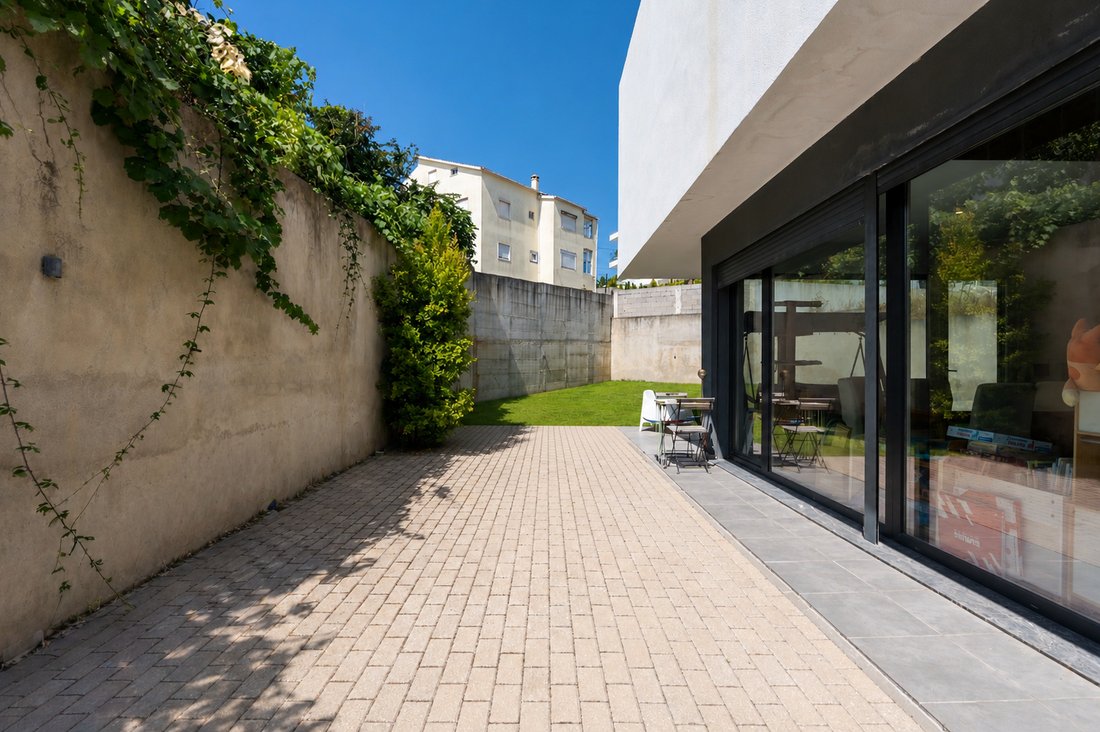 House in Mina de Agua, Lisbon, Portugal 2 - 18681801