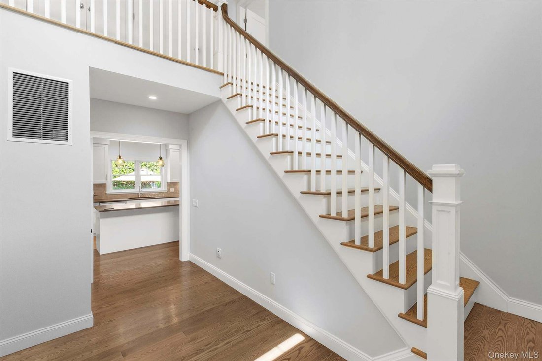 House in Westhampton, New York, United States 5 - 18682171