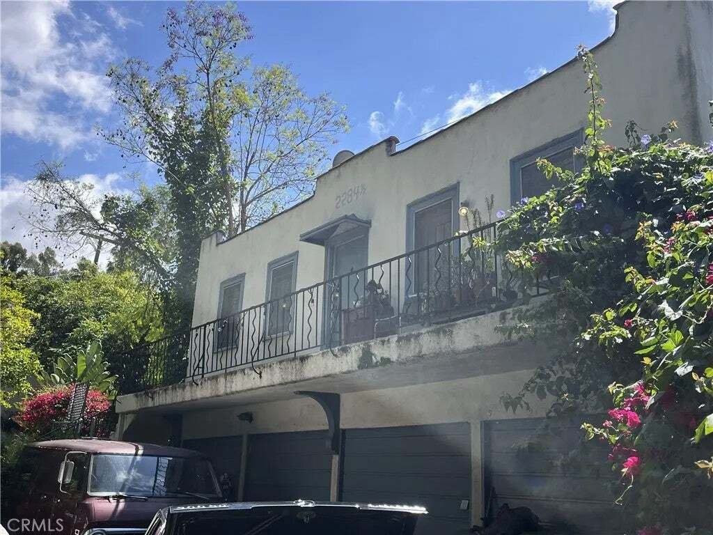 Los Angeles, California, United States 3 - 18682847