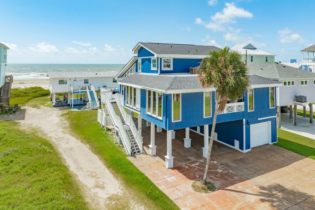 House in Galveston, Texas, United States 5 - 18680988