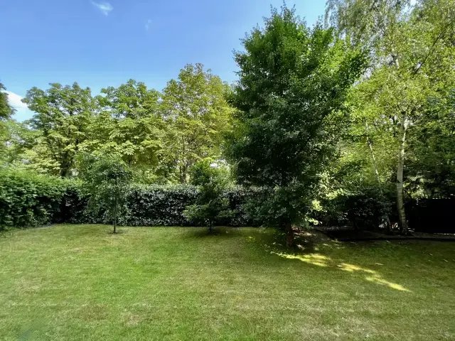 Apartment in La Plaine des Sablons, Neuilly-sur-Seine, France 1 - 15869552