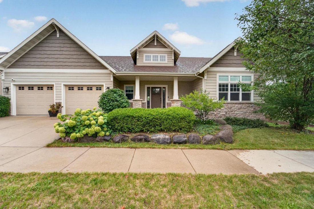 House in Middleton, Wisconsin, United States 1 - 18680460