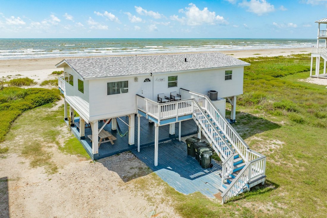 House in Galveston, Texas, United States 1 - 18683061