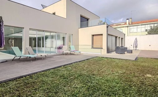 House in Senhora da Hora, Porto District, Portugal 1