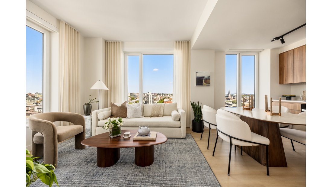 New York, New York, United States 1 - 18683309