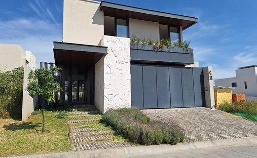 House in León, Guanajuato, Mexico 1