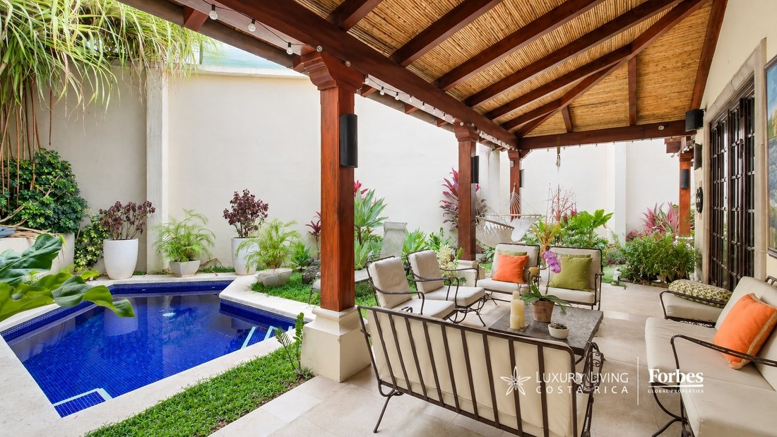 House in San Rafael de Escazú, San José Province, Costa Rica 1 - 18683685