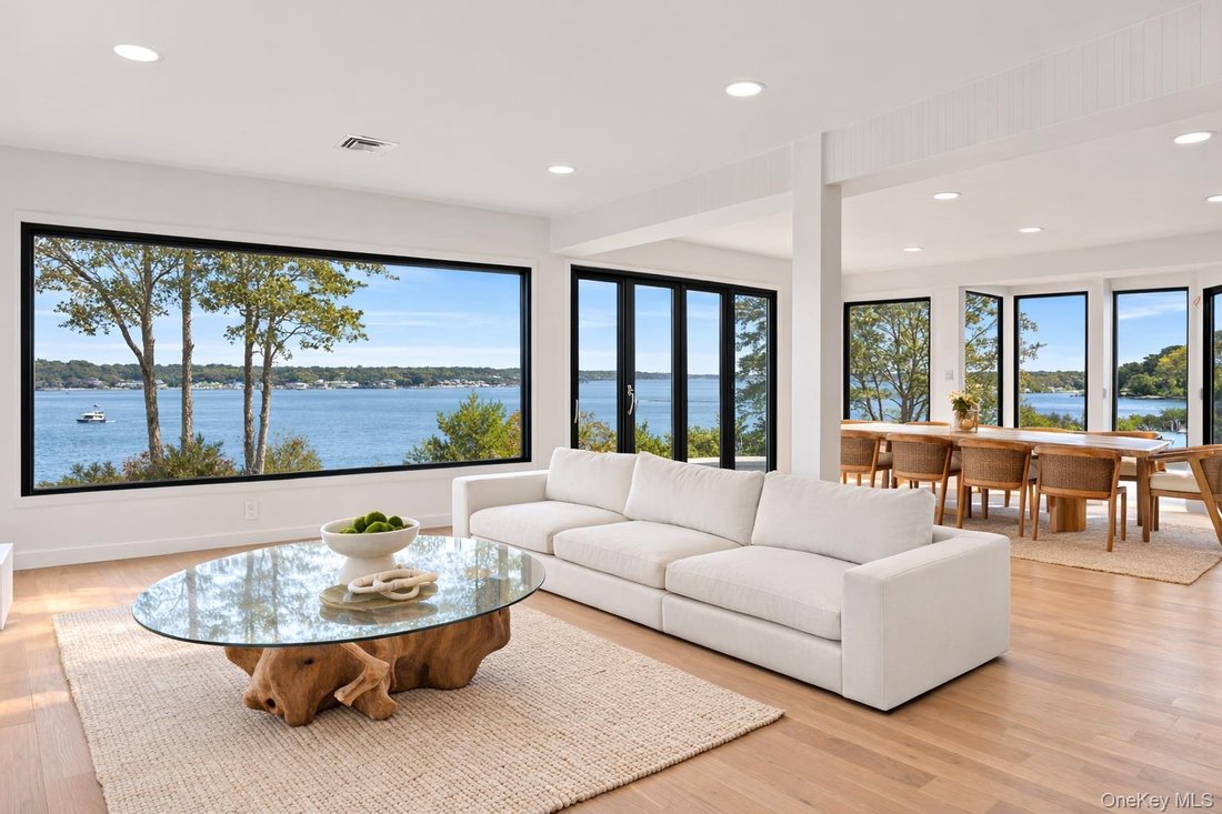 House in Hampton Bays, New York, United States 4 - 18680327