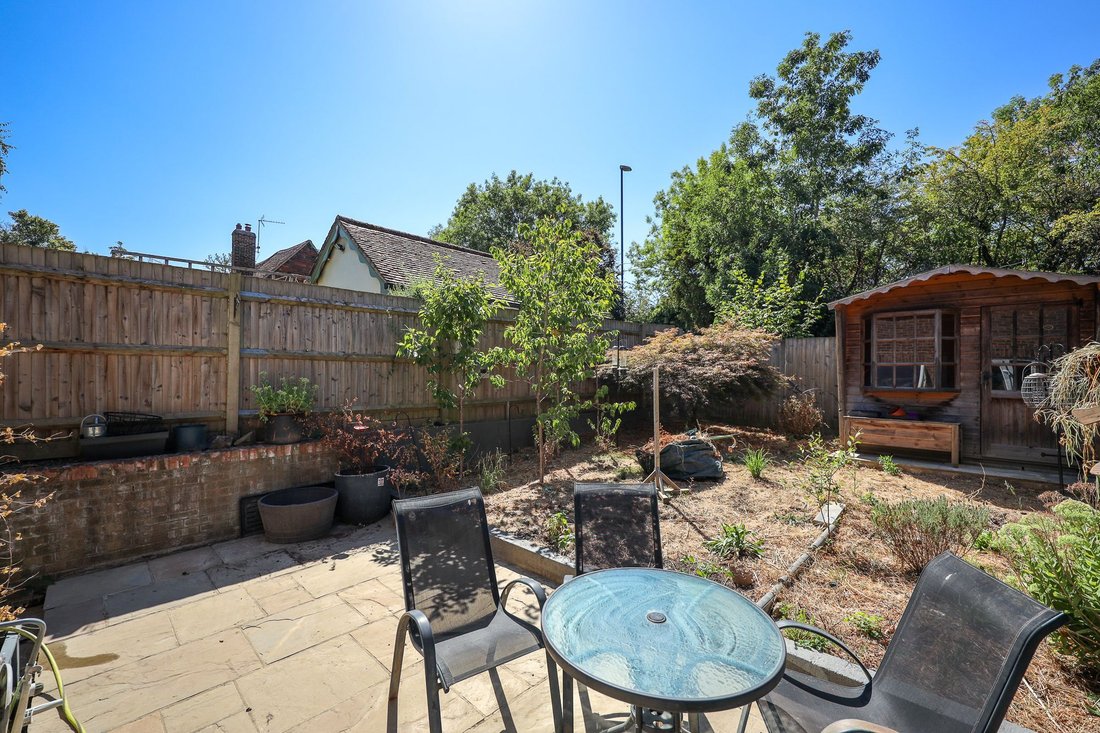 House in Burgess Hill, England 2 - 18681317