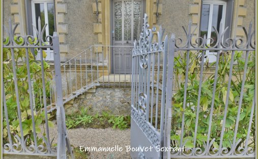 House in Vieux Bergerac, Bergerac, France 1