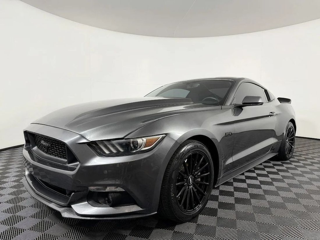 Coupe in Lynnwood, WA, United States 2 - 18683914