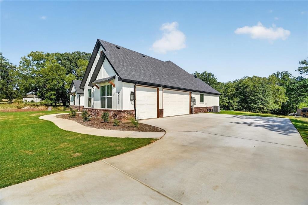 House in Weatherford, Texas, United States 4 - 17496839