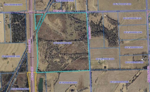 Land in Paola, Kansas, United States 1