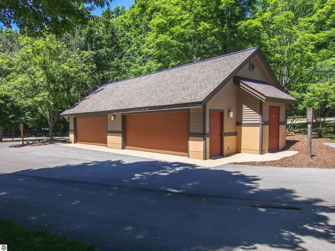 House in Thompsonville, Michigan, United States 2 - 18681802