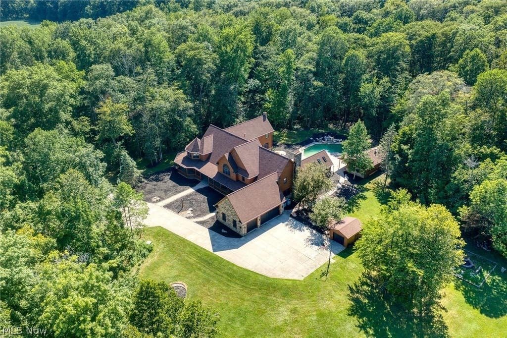House in Chardon, Ohio, United States 2 - 18684479