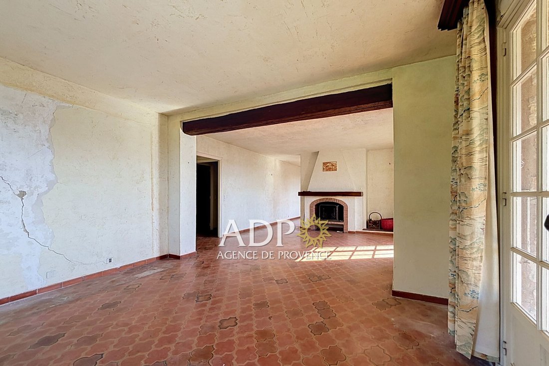 Villa in Grasse, Provence-Alpes-Côte d'Azur, France 4 - 18681139