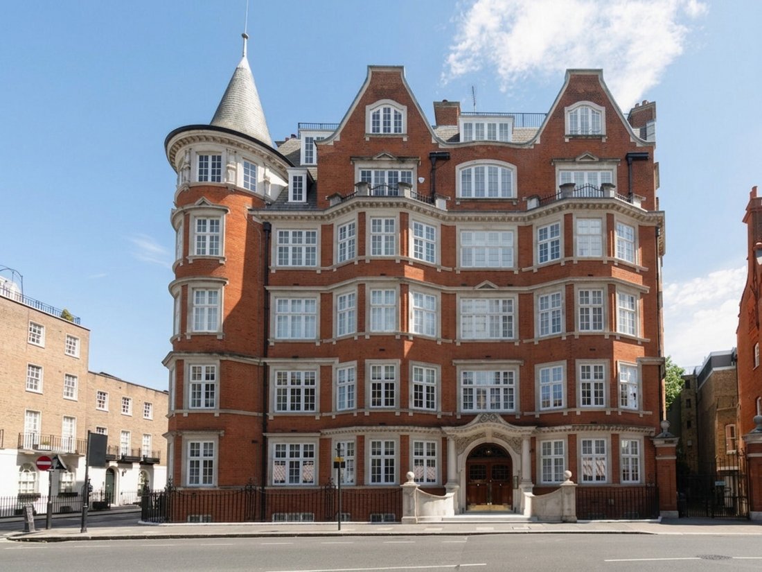Apartment in Brompton, Kensington And Chelsea, England 1 - 18682958