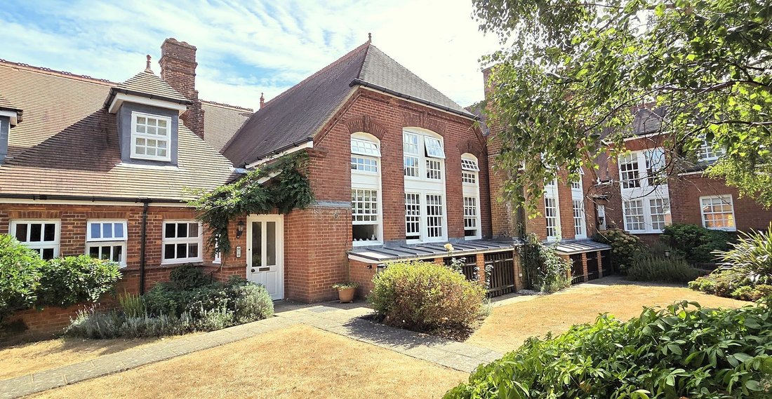 House in Lindfield, England 1 - 18681254