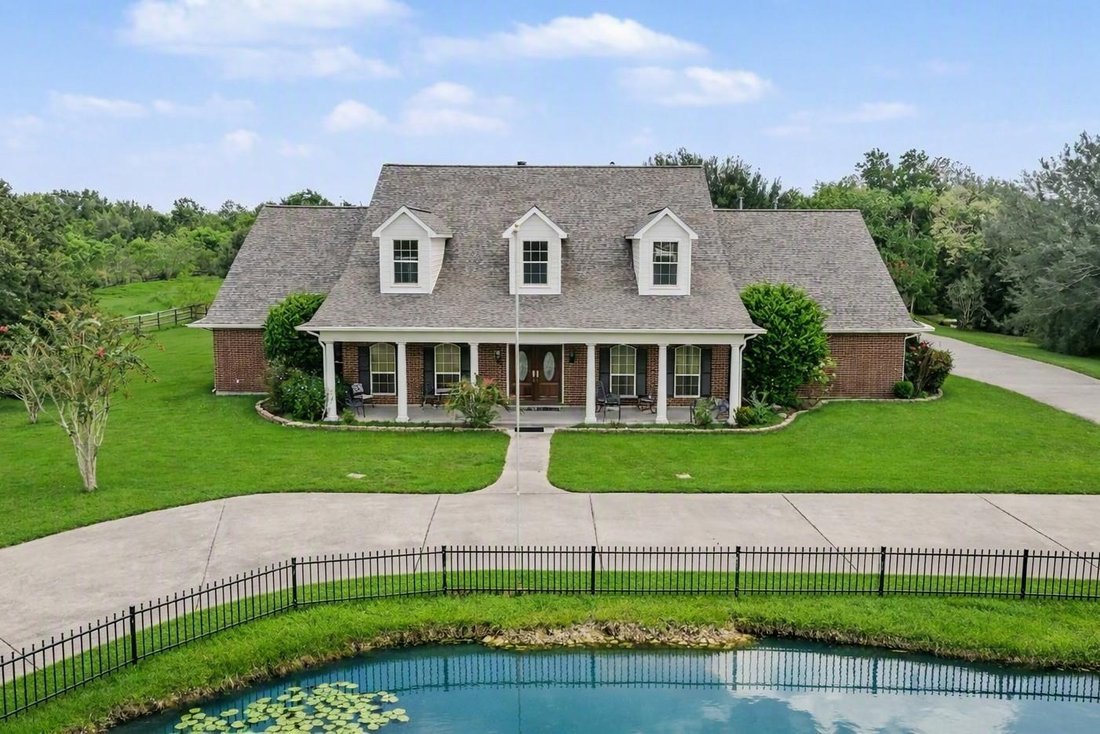 House in Alvin, Texas, United States 2 - 18683041