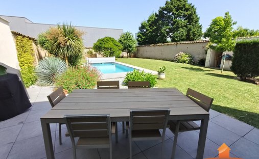 House in Villefranche-sur-Saone, Auvergne-Rhône-Alpes, France 1