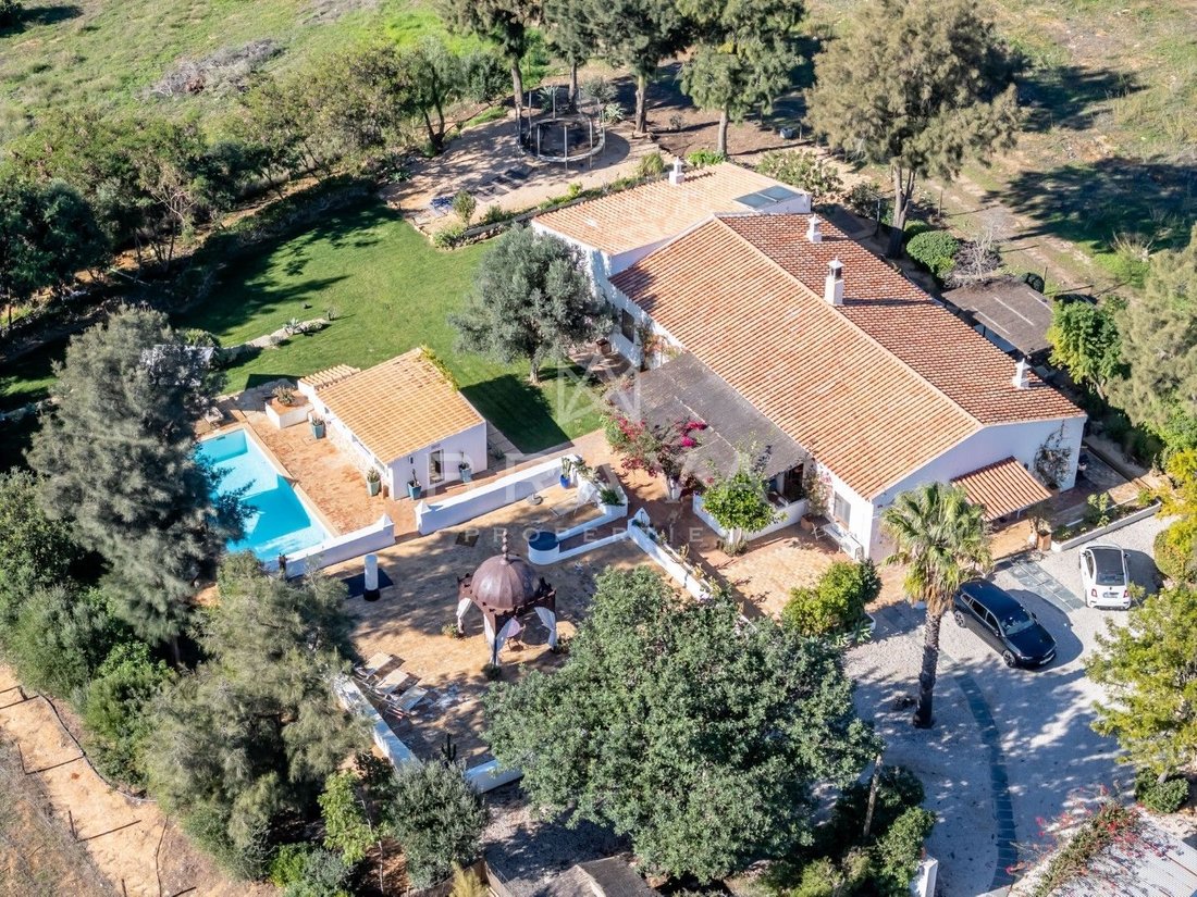 Villa in Parchal, Algarve, Portugal 1 - 18629892
