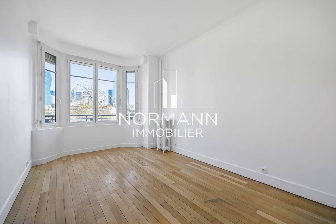 Apartment in Puteaux, Ile-de-France, France 1 - 15869257