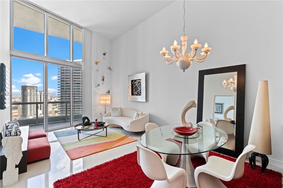 Condo in Miami, Florida, United States 1 - 18683211