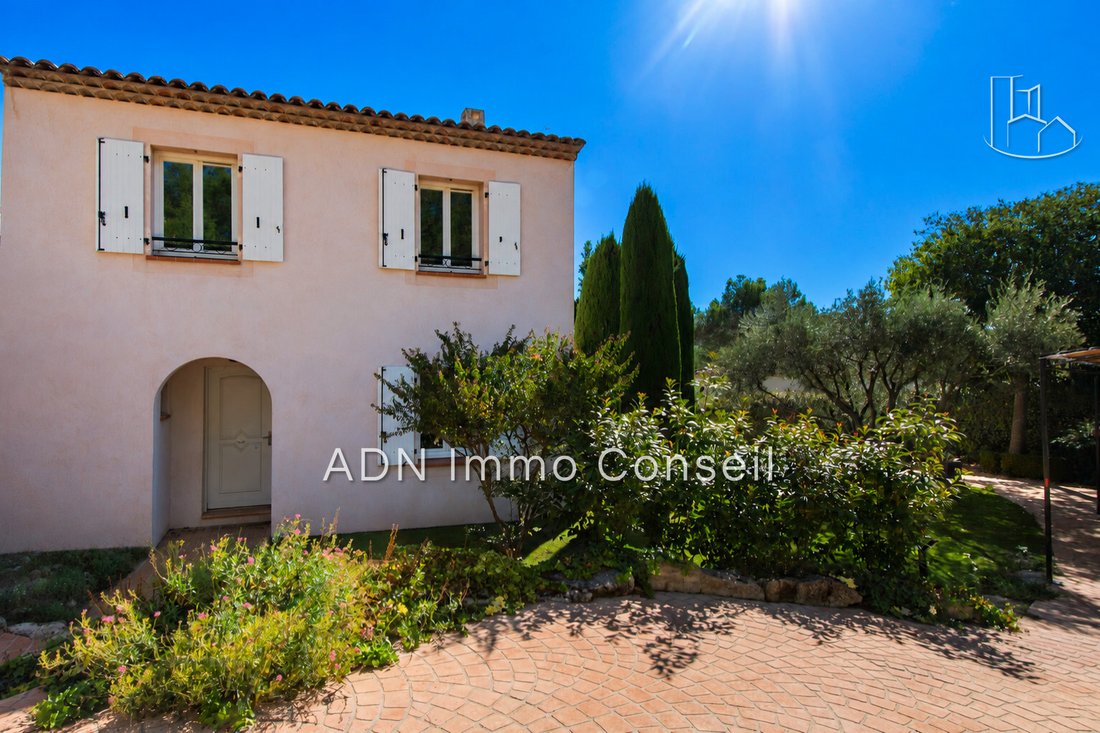 Villa in Mallemort, Provence-Alpes-Côte d'Azur, France 1 - 16141788