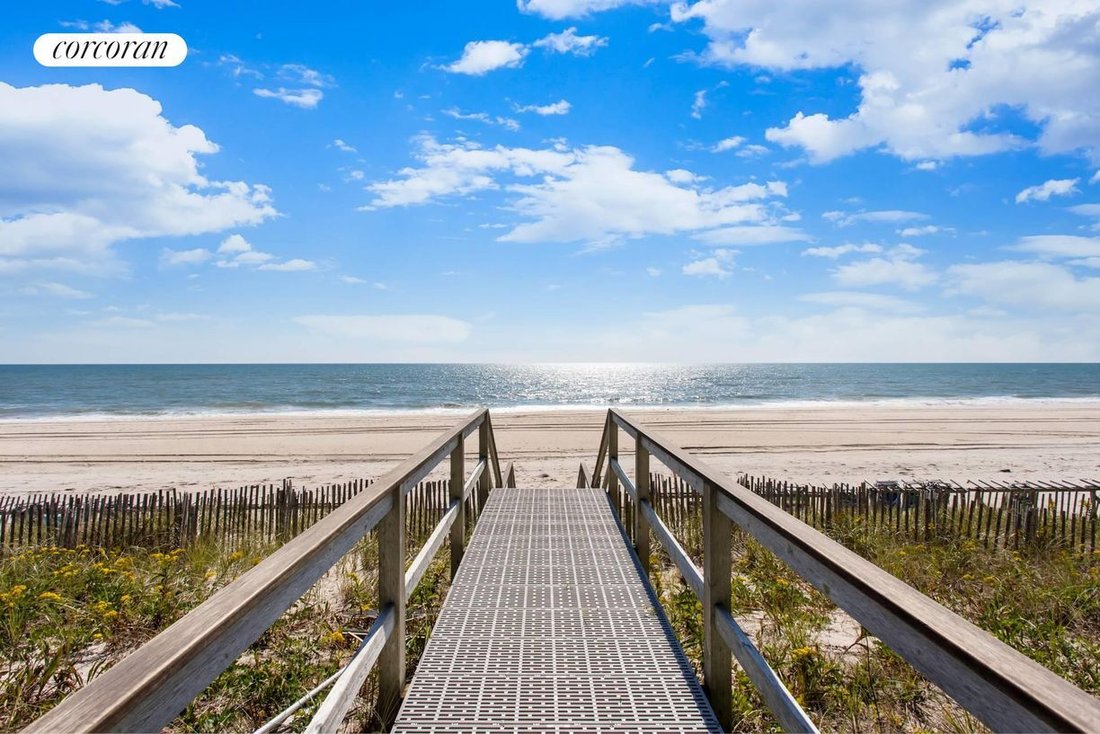 Co Op in East Quogue, New York, United States 2 - 18681447