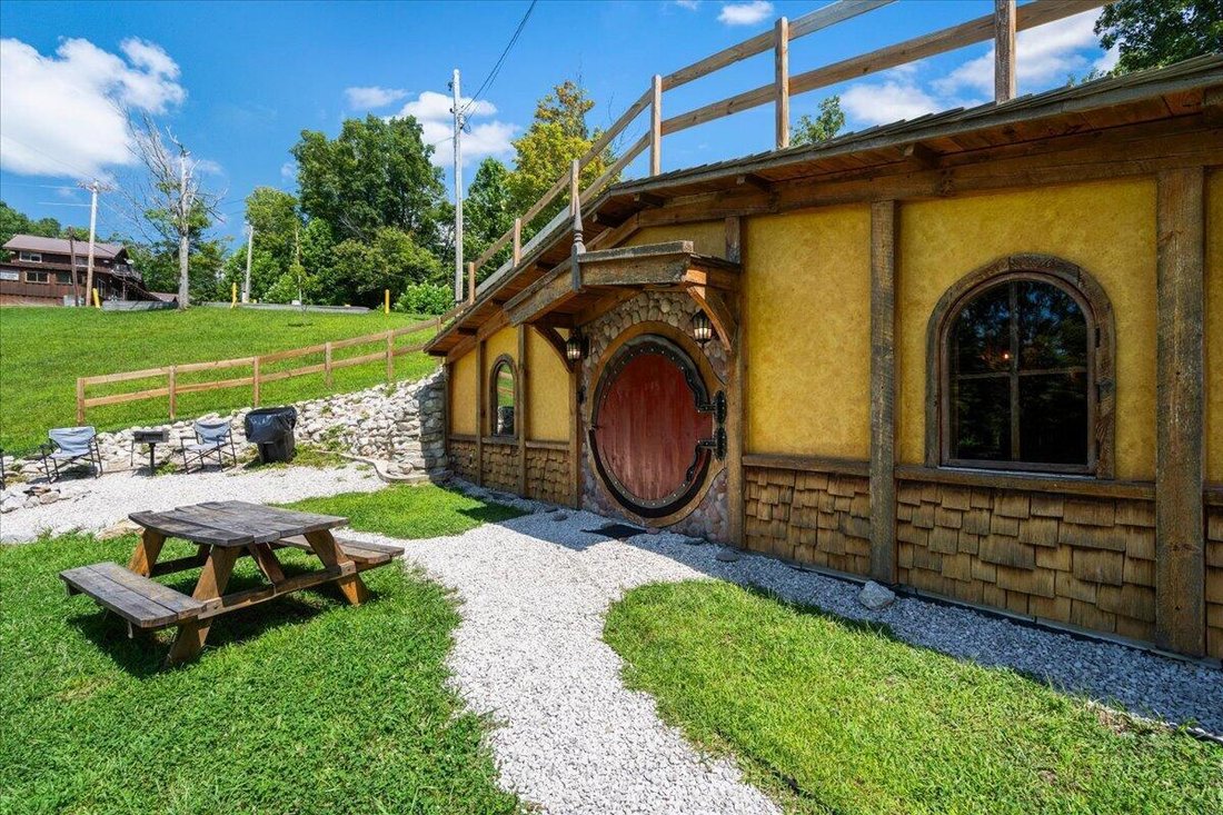 House in Rogers Location, Kentucky, United States 2 - 18680388