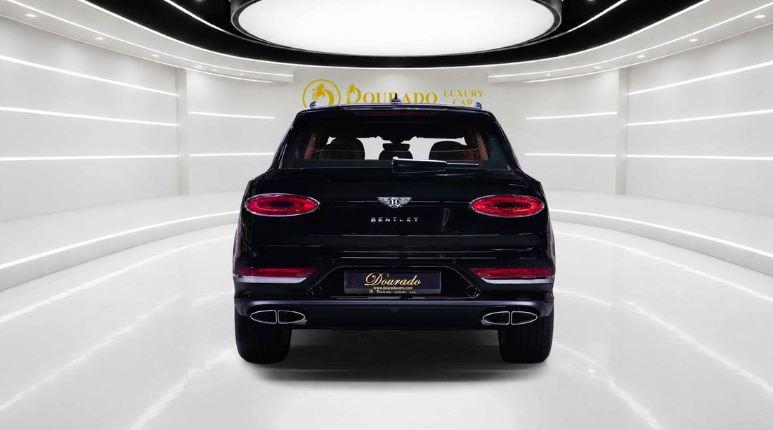 Suv in Dubai, United Arab Emirates 5 - 18684250