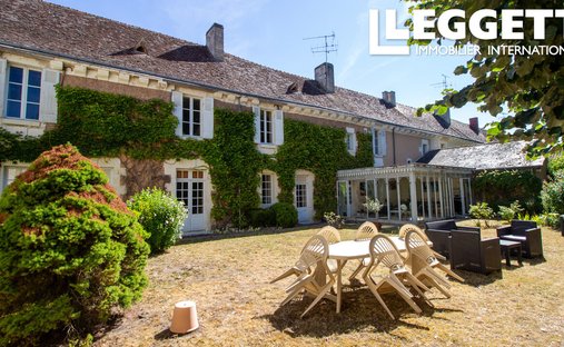 House in Champigny-sur-Veude, Centre-Val de Loire, France 1