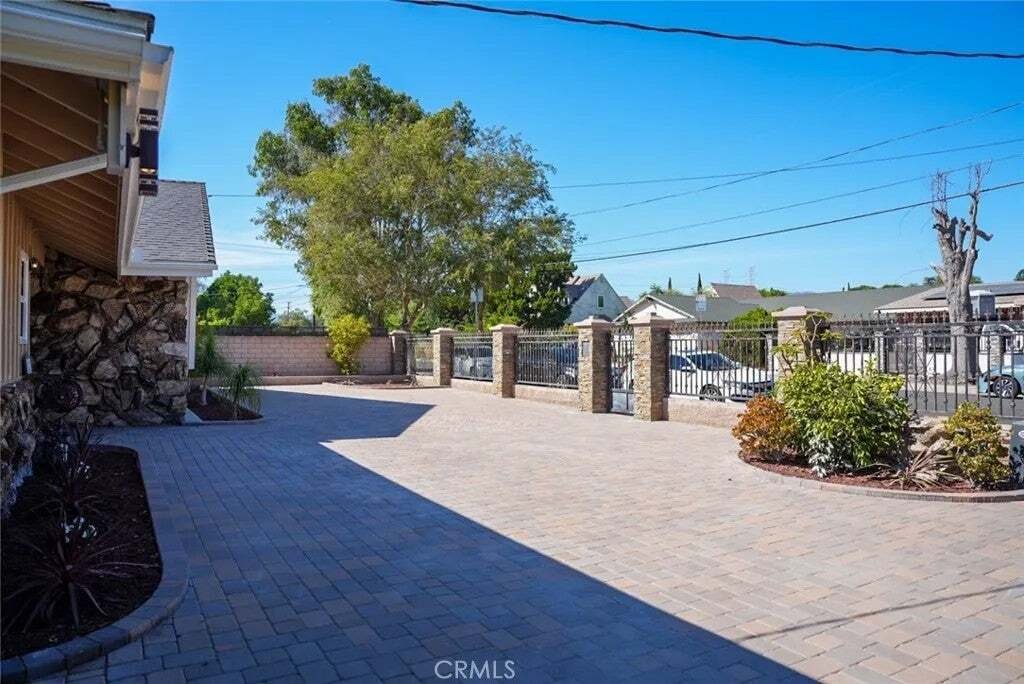 House in Los Angeles, California, United States 4 - 18682778