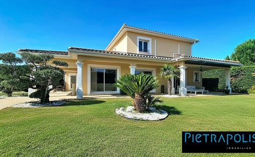Villa in Toussieu, Auvergne-Rhône-Alpes, France 1