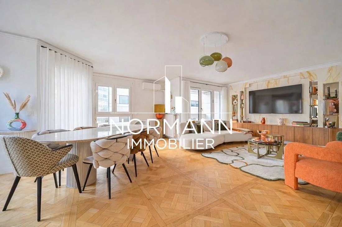 Apartment in Hôtel de Ville-Planchette, Levallois-Perret, France 1 - 17473898