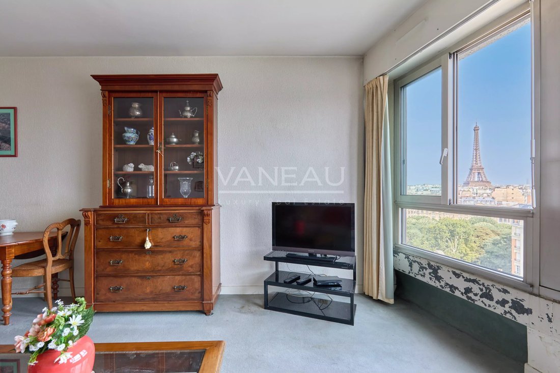 Apartment in Cambronne-Garibaldi, Paris 15e Arrondissement, Paris 4 - 18681369