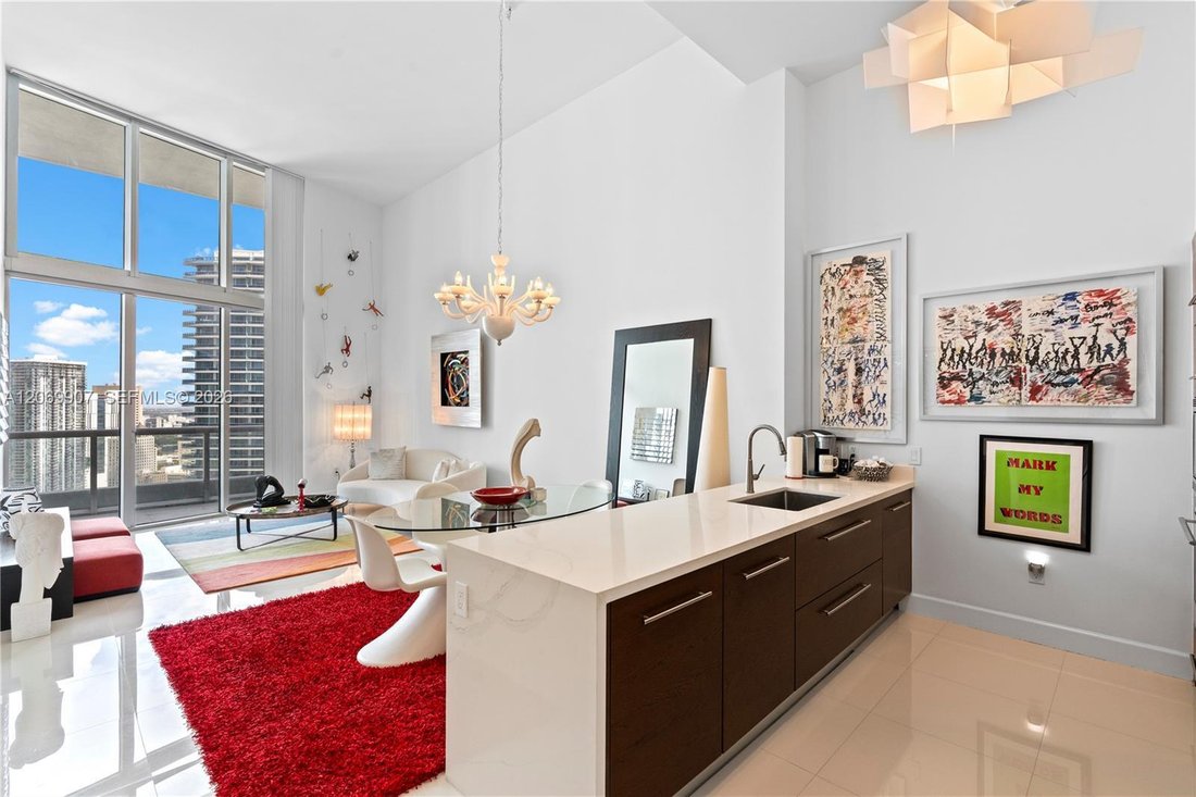 Condo in Miami, Florida, United States 5 - 18683211