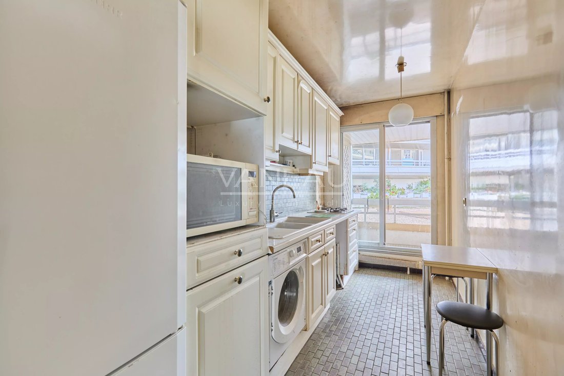 Apartment in Cambronne-Garibaldi, Paris 15e Arrondissement, Paris 5 - 18681371